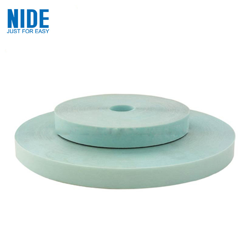 In che modo la carta isolante DM supporta le applicazioni elettriche ad alte prestazioni?